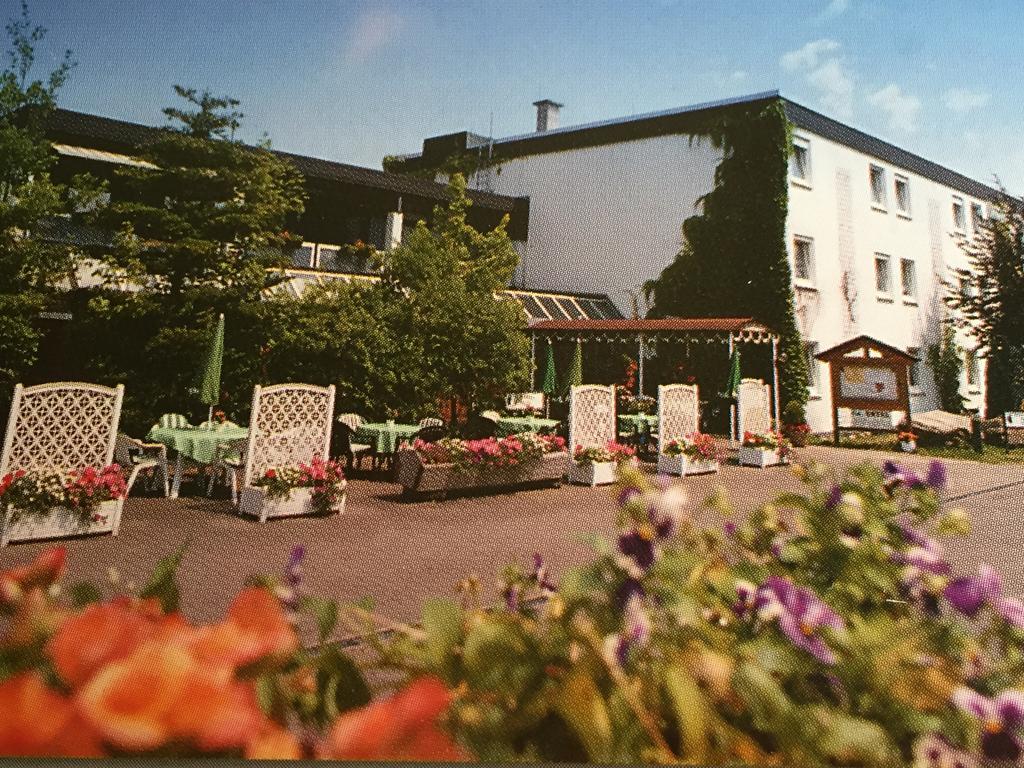 Niebuhrs Hotel Friedrichsdorf Exterior photo