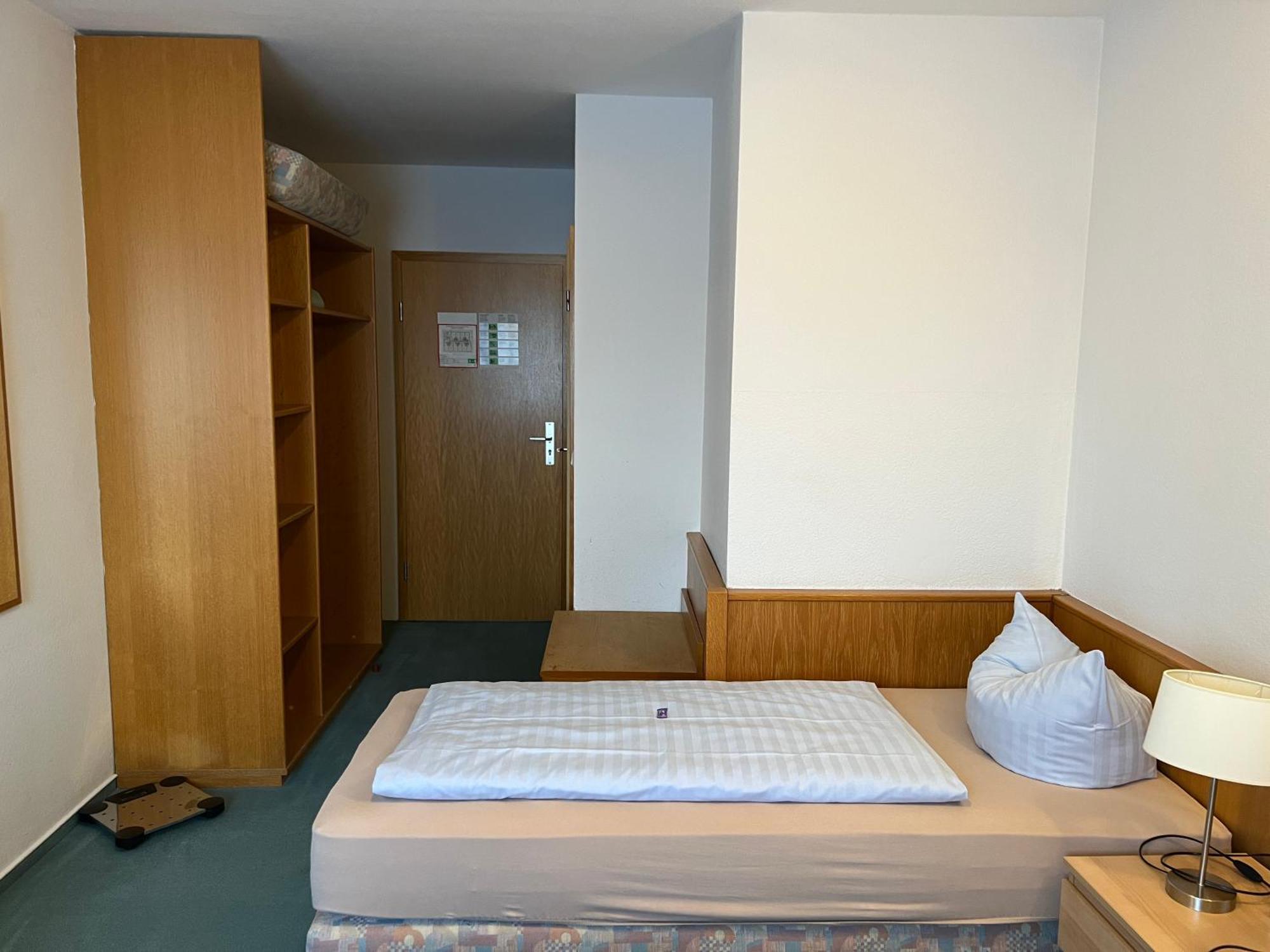 Niebuhrs Hotel Friedrichsdorf Room photo